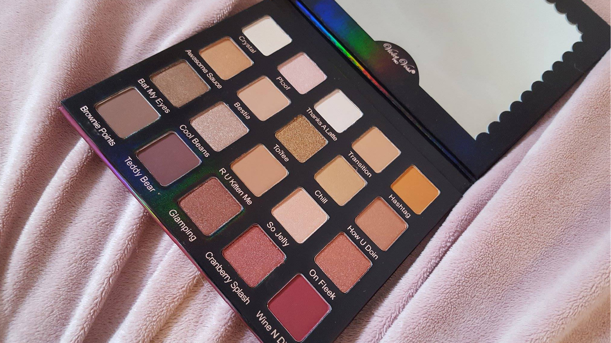 Violet Voss Holy Grail Palette